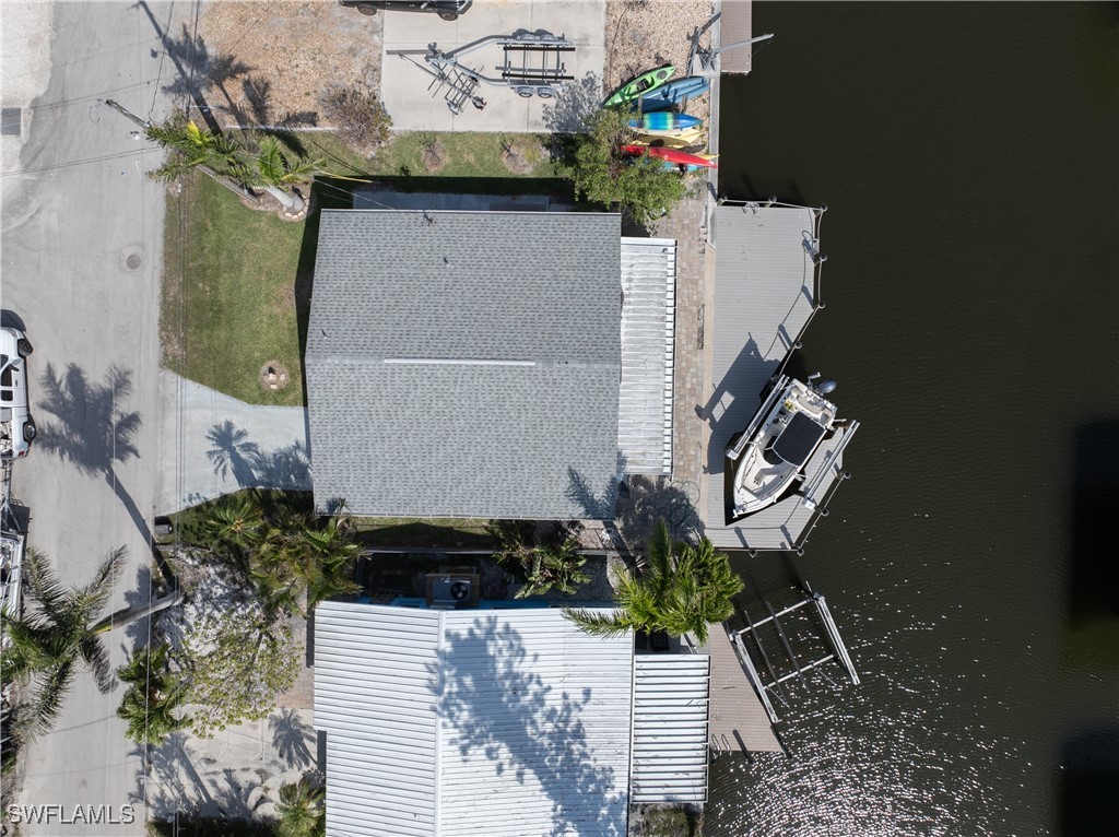 2 Bed Waterfront Home for Sale in Matlacha, photo 14