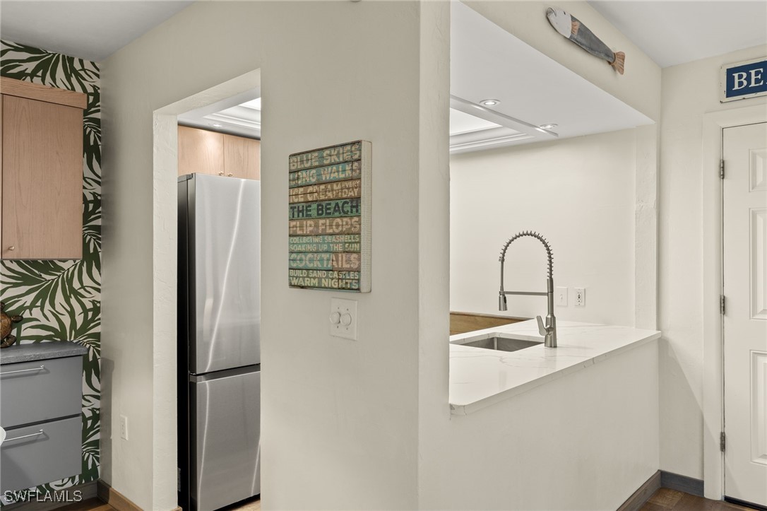 1 Bed Waterfront Home for Sale in Sanibel, photo 14