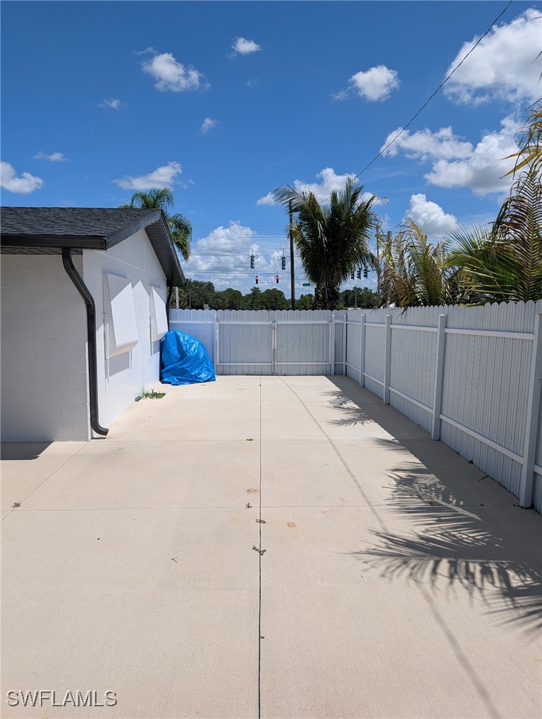 3 Bed SingleFamilyResidence for Sale in Wedgewood, FL — photo 14