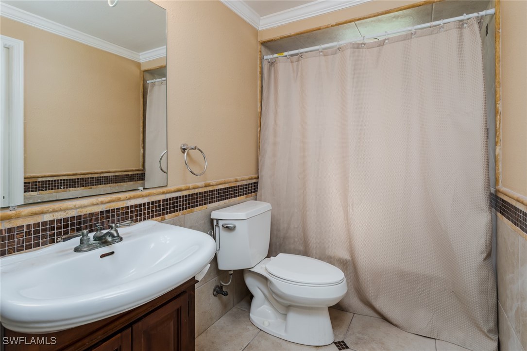 4 Bed SingleFamilyResidence for Sale in Naples, photo 14