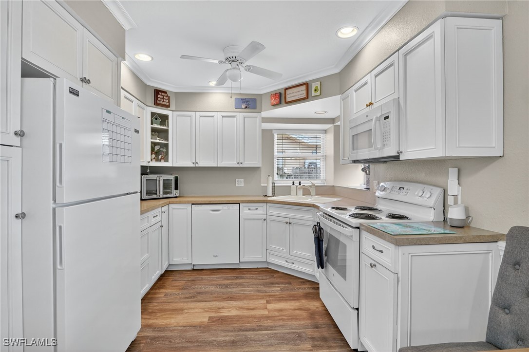 3 Bed SingleFamilyResidence for Sale in Naples, photo 14