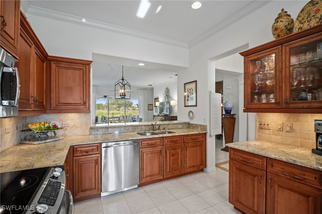 3 Bed SingleFamilyResidence for Sale in Naples, photo 14
