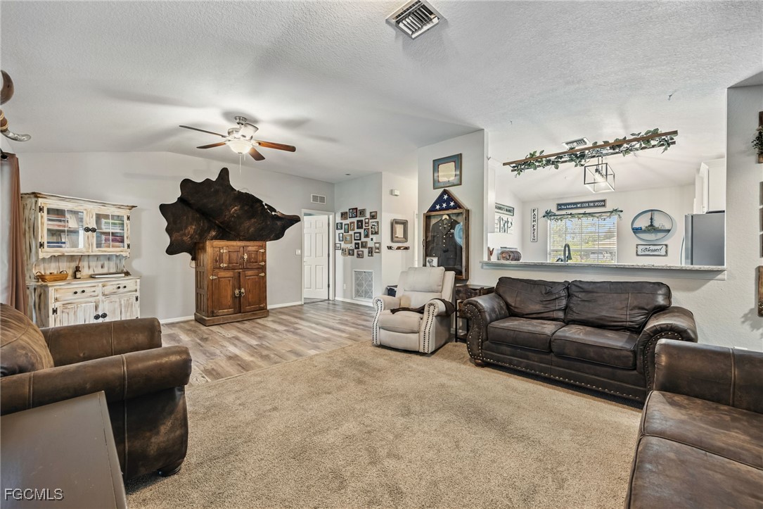 3 Bed SingleFamilyResidence for Sale in Greenbriar, FL — photo 14