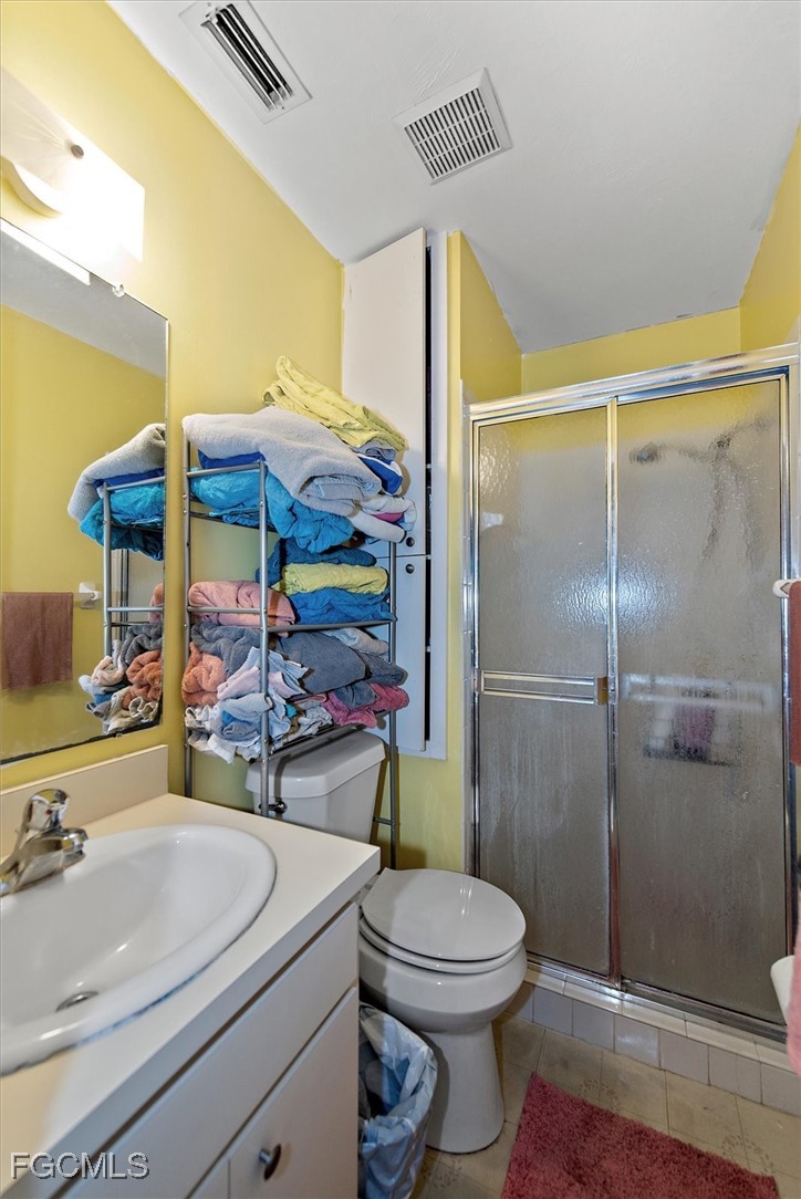 2 Bed Attached for Sale in Pinewood Condominium, photo 14