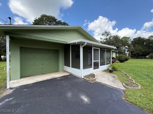 3 Bed SingleFamilyResidence for Sale in Buckingham, FL — photo 14