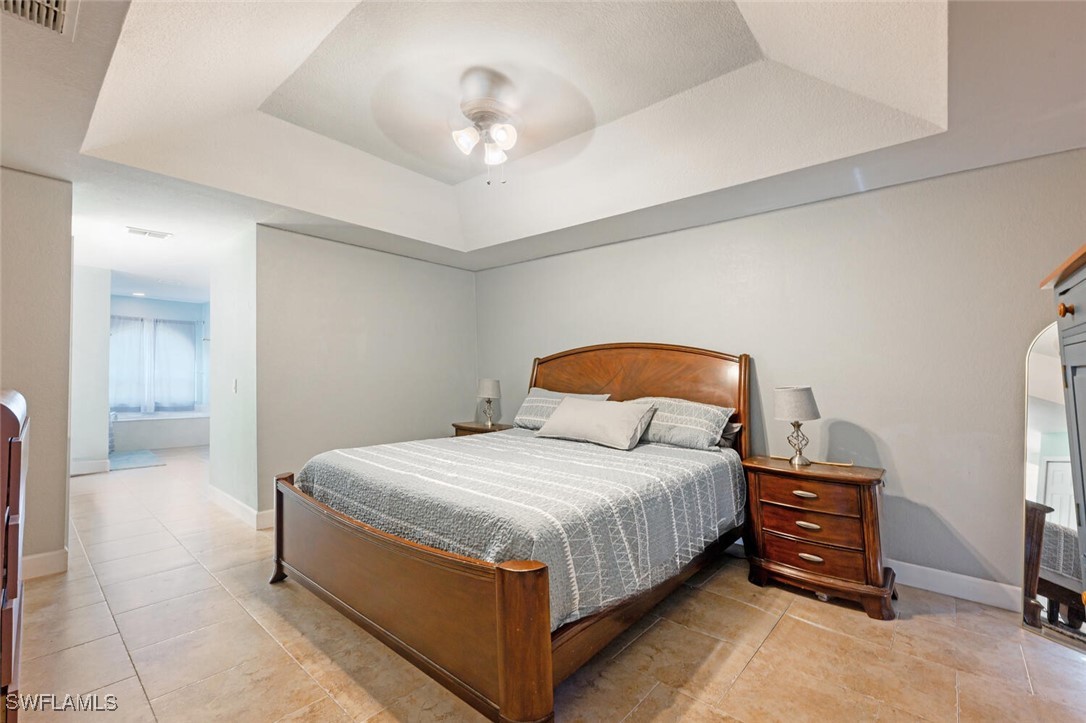 3 Bed SingleFamilyResidence for Sale in Naples, photo 14