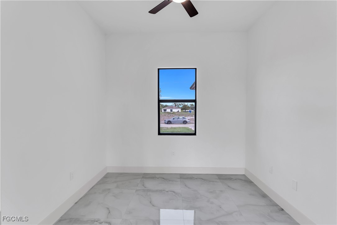 3 Bed SingleFamilyResidence for Sale in Lehigh Acres, photo 14