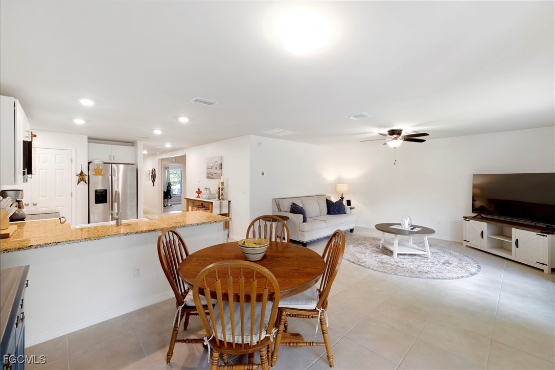 3 Bed SingleFamilyResidence for Sale in Rio Villa Lakes, FL — photo 14