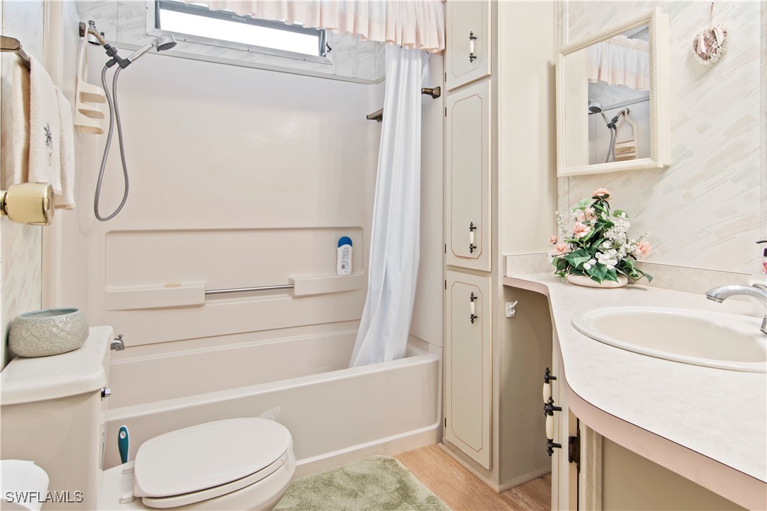 2 Bed ManufacturedHome for Sale in Naples, FL, $149,900 — photo 14