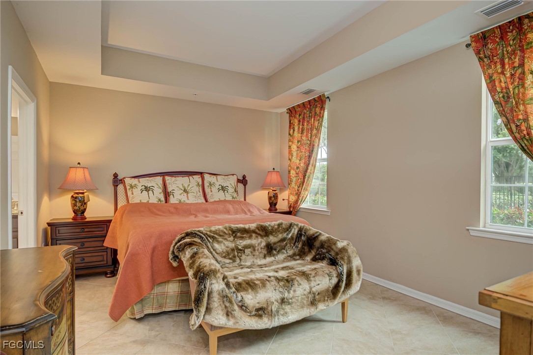 2 Bed Condominium for Sale in Sorrento, photo 14
