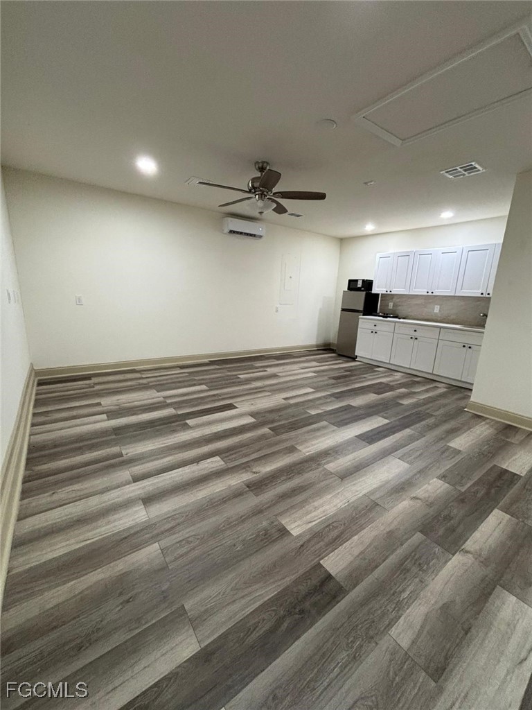 4 Bed SingleFamilyResidence for Sale in Lehigh Acres, photo 14