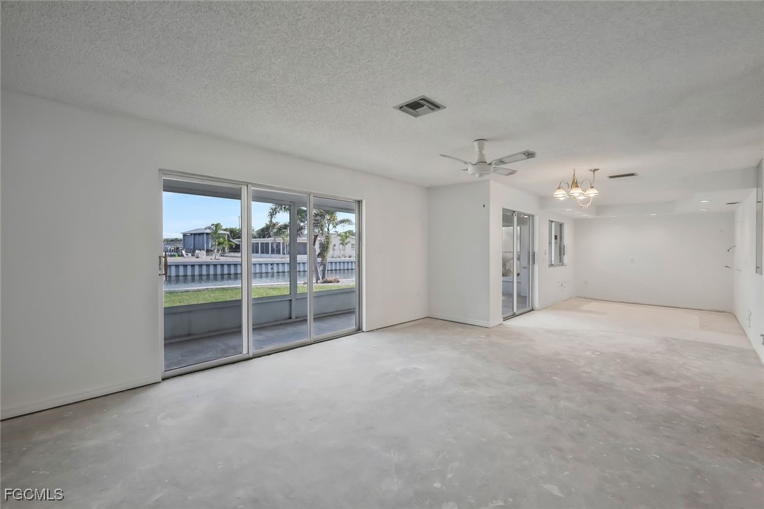 2 Bed Waterfront Home for Sale in Bokeelia, photo 14