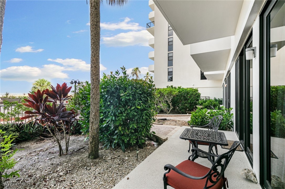 1 Bed Waterfront Home for Sale in Marco Island, FL, $500,000 — photo 14