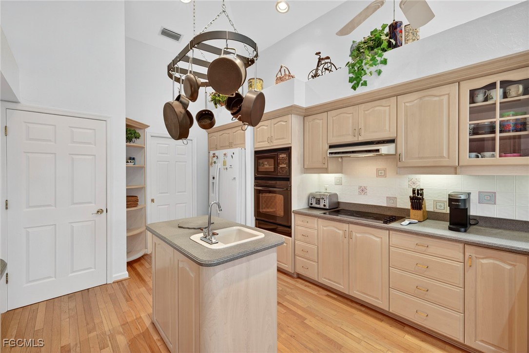 3 Bed Pool Home for Sale in Sanibel, FL, $1,049,000 — photo 14