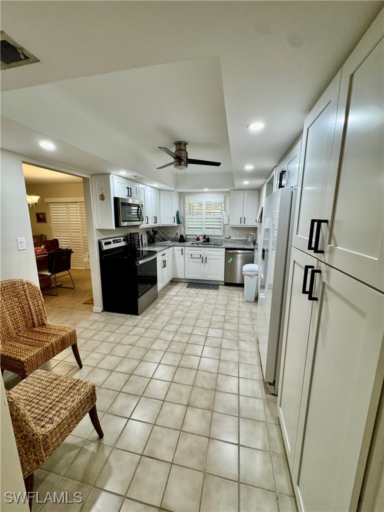 2 Bed Waterfront Home for Sale in Fort Myers, photo 14
