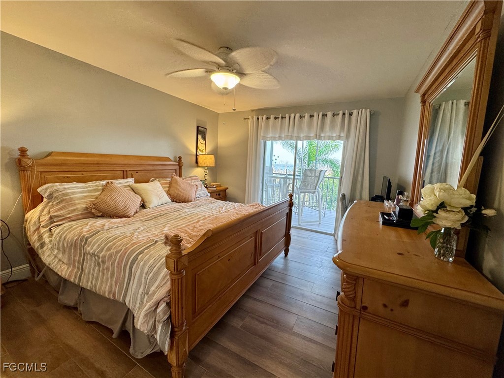 2 Bed Waterfront Home for Sale in Sea Grape Bay Condo, FL — photo 14