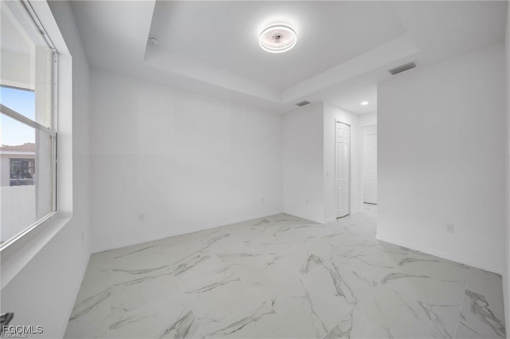 3 Bed SingleFamilyResidence for Sale in Lehigh Acres, photo 14