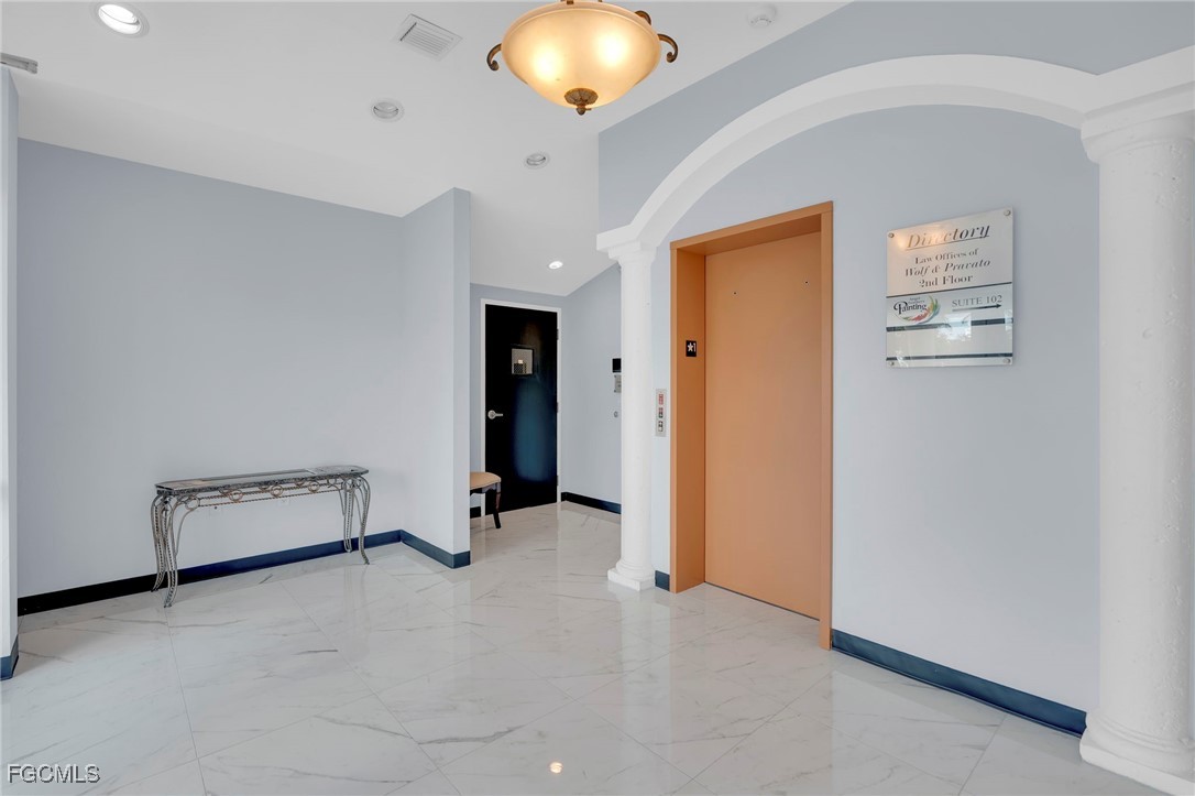 Office for Sale in Fort Myers, photo 14