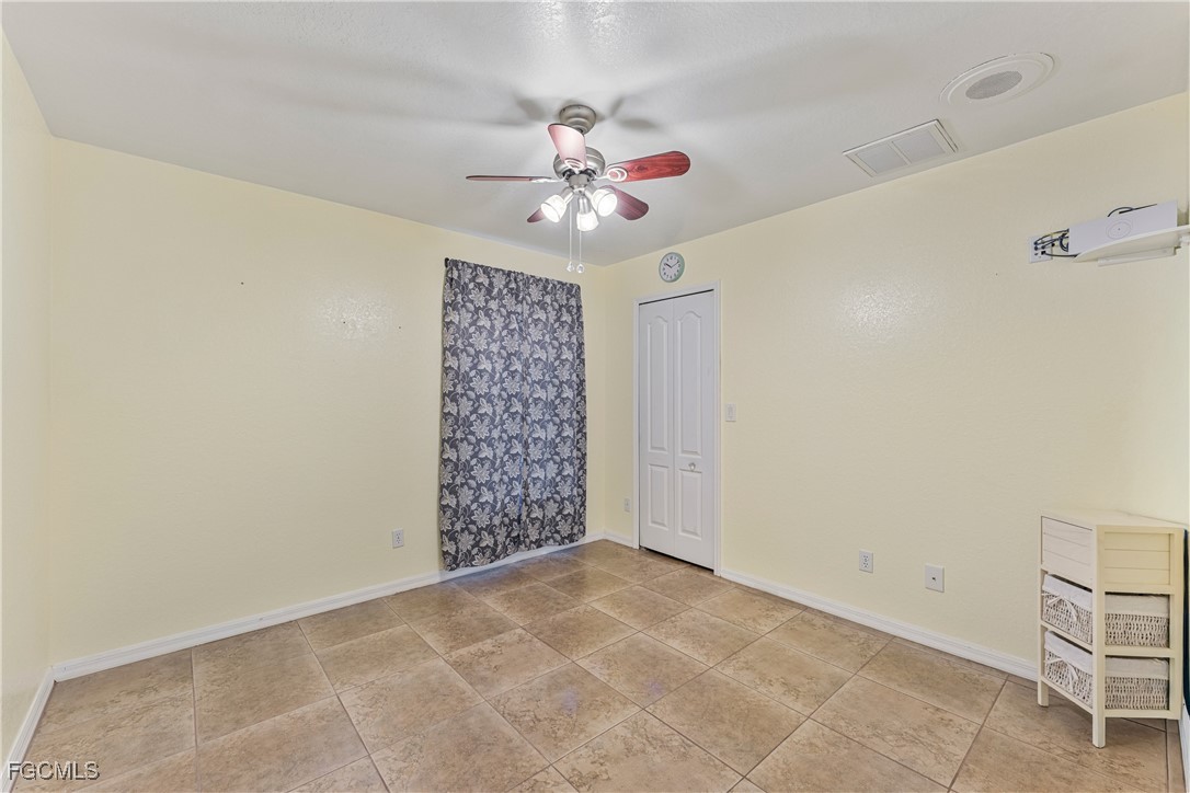 3 Bed SingleFamilyResidence for Sale in North Fort Myers, photo 14