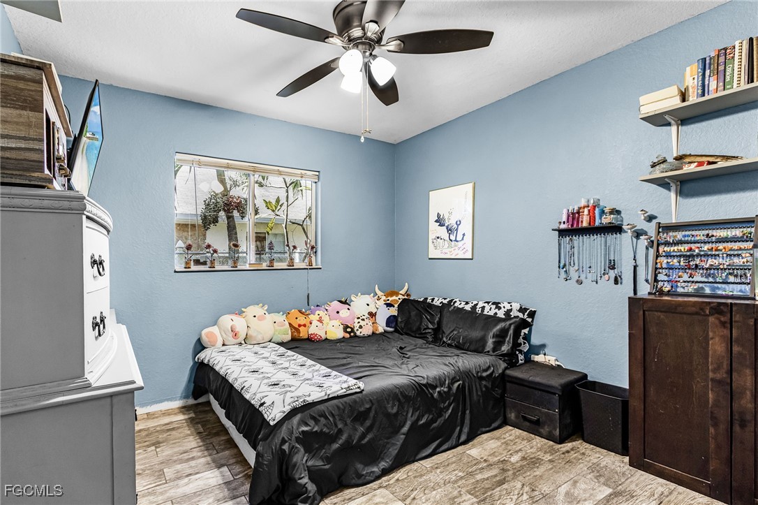 4 Bed SingleFamilyResidence for Sale in Cape Coral, photo 14