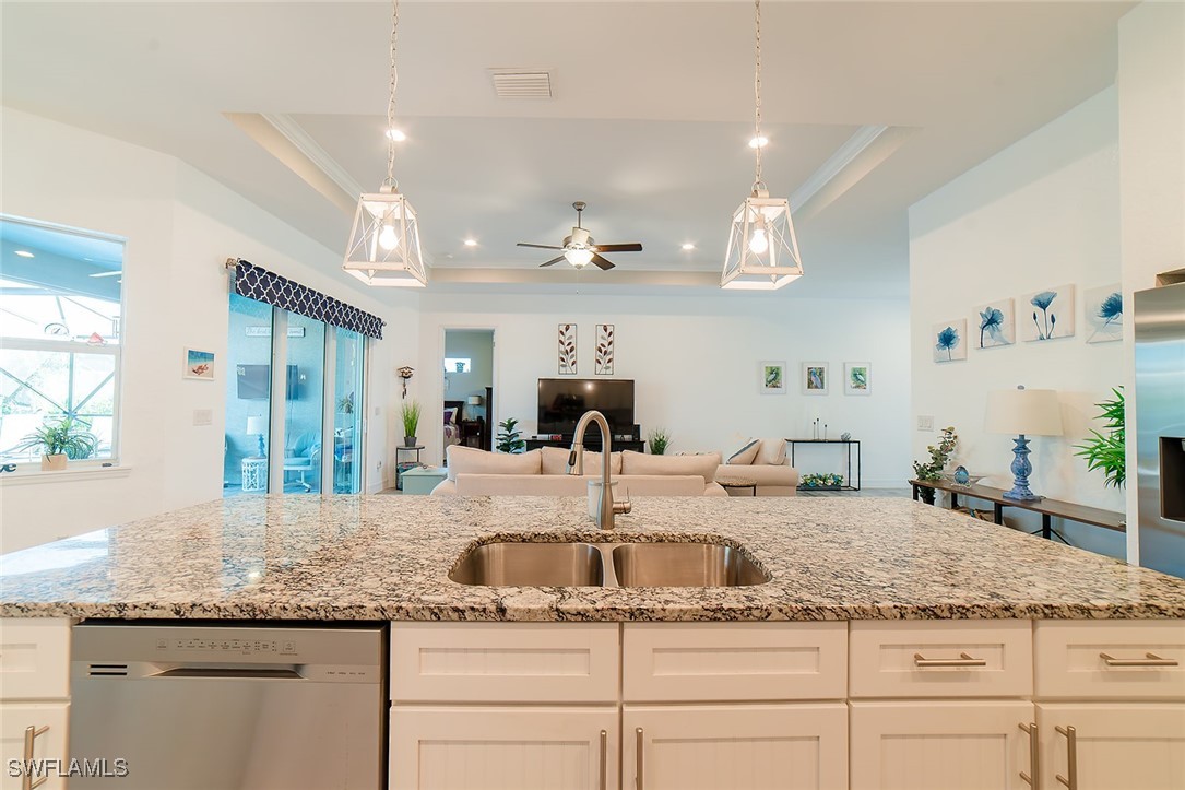 3 Bed Pool Home for Sale in Rotonda Heights, photo 14