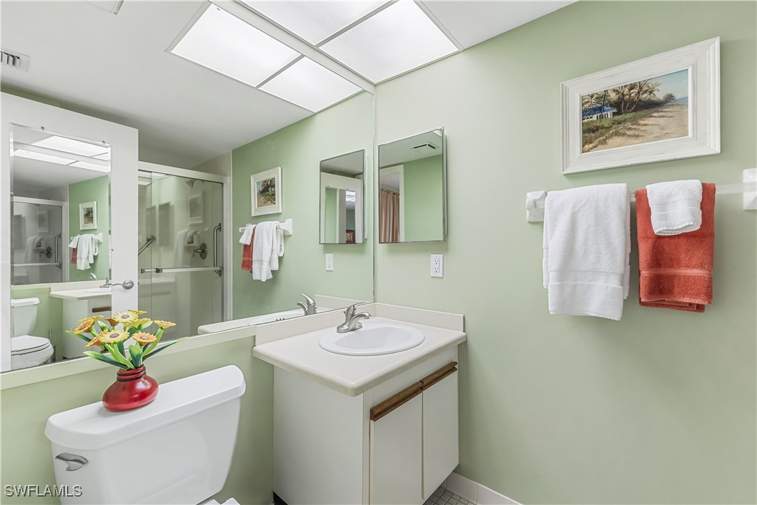 2 Bed Waterfront Home for Sale in Windwood, FL, $250,000 — photo 14