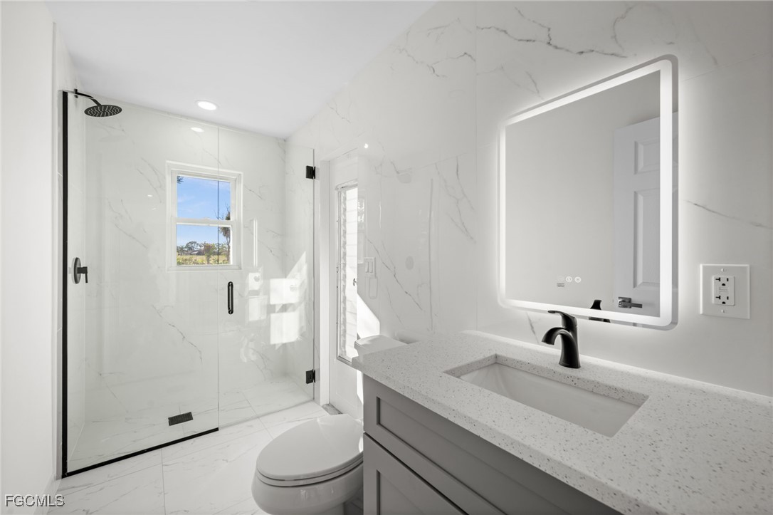 3 Bed Pool Home for Sale in Oakland Hills, photo 14