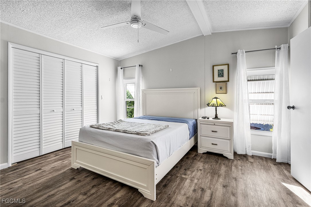 2 Bed ManufacturedHome for Sale in Pine Island Cove, FL — photo 14