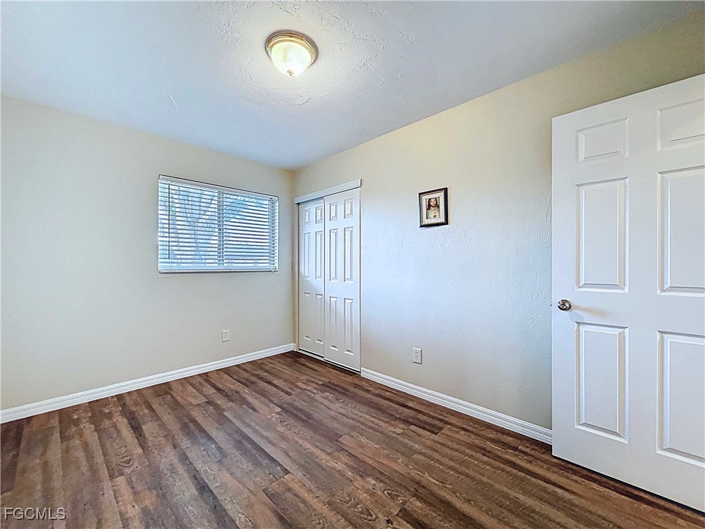 3 Bed SingleFamilyResidence for Sale in Fort Myers, photo 14