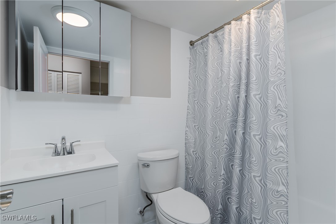 2 Bed Condominium for Sale in Seabreeze, FL, $279,000 — photo 14