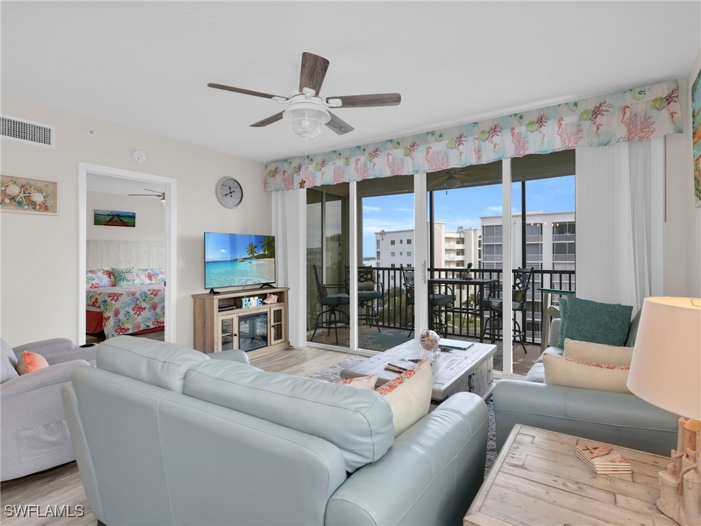 3 Bed Waterfront Home for Sale in Hibiscus Pointe, FL — photo 14