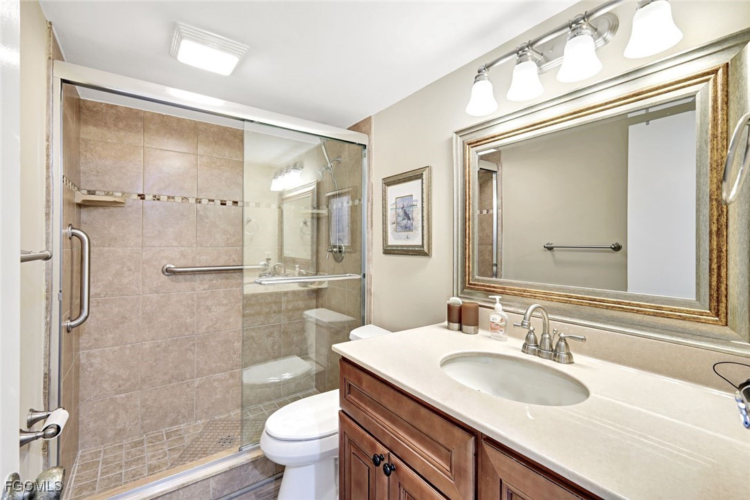 2 Bed Waterfront Home for Sale in The Palms Of Bay Beach, FL — photo 14