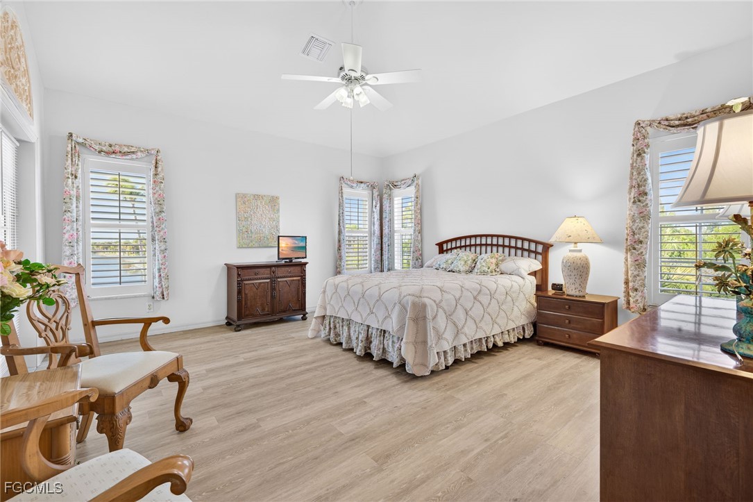 4 Bed Pool Home for Sale in Sanibel, photo 14