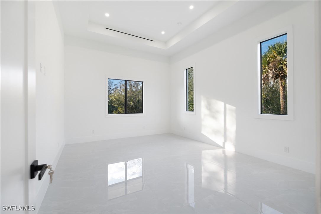 3 Bed Waterfront Home for Sale in Naples, FL, $995,000 — photo 14