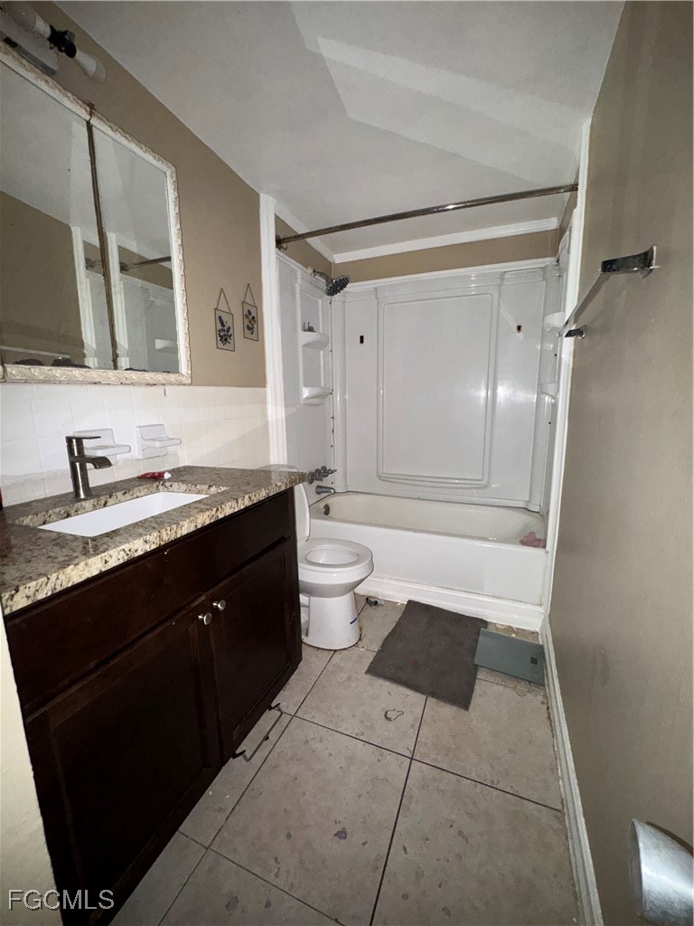 3 Bed SingleFamilyResidence for Sale in North Fort Myers, photo 14