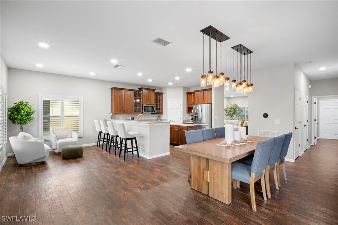 5 Bed Pool Home for Sale in Magnolia Lakes, FL, $589,000 — photo 14
