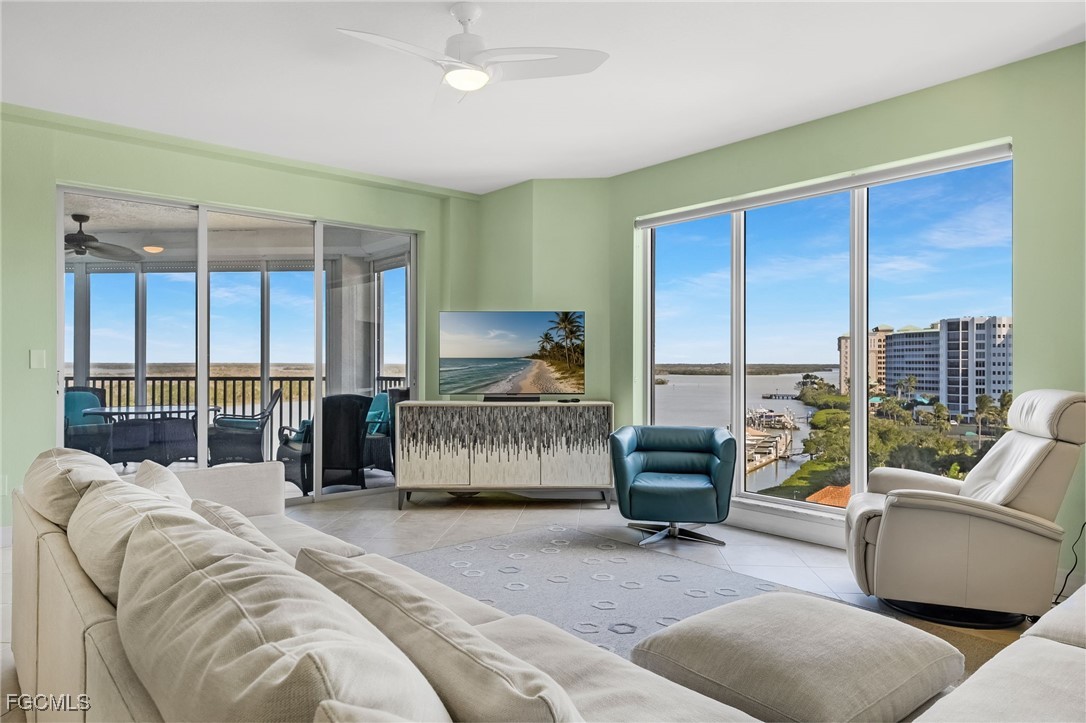 2 Bed Waterfront Home for Sale in Waterside At Bay Beach, photo 14