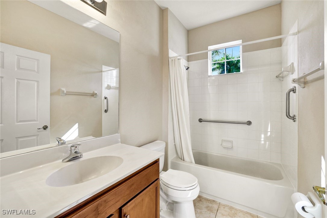 3 Bed Condominium for Sale in Naples, FL, $284,000 — photo 14