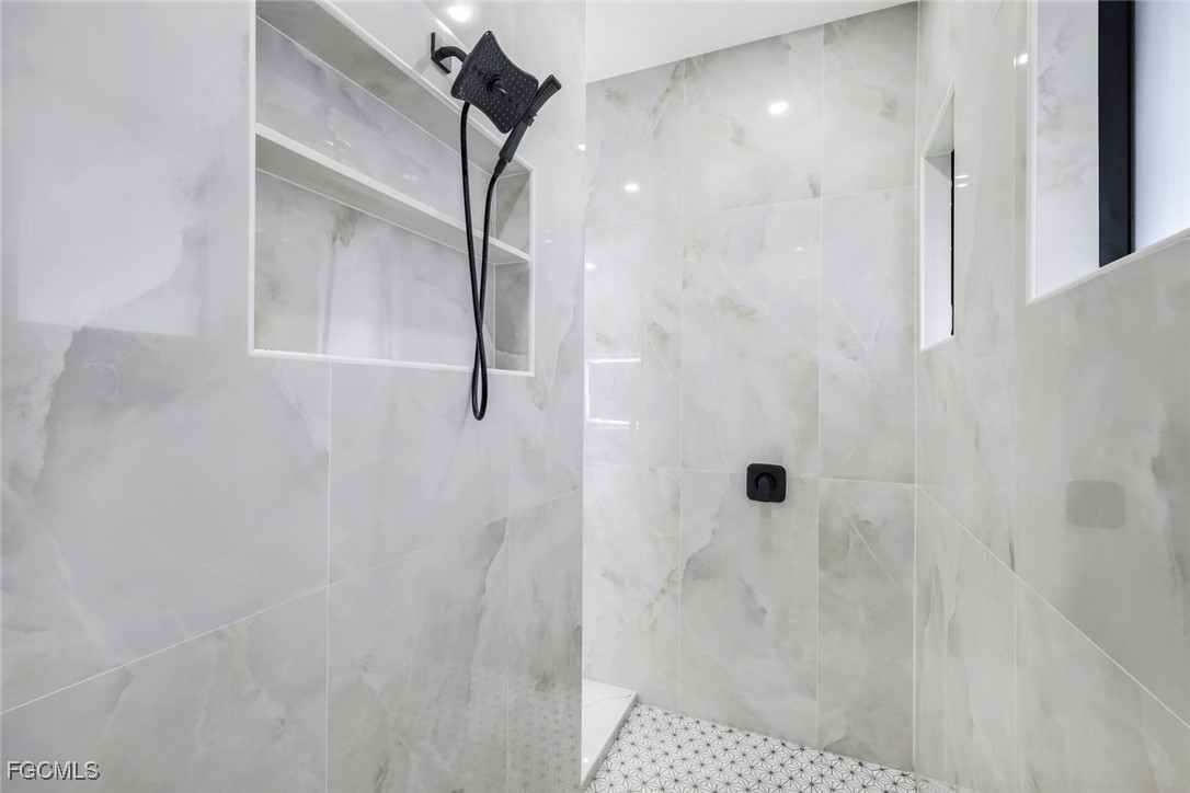 3 Bed Pool Home for Sale in Cape Coral, photo 14