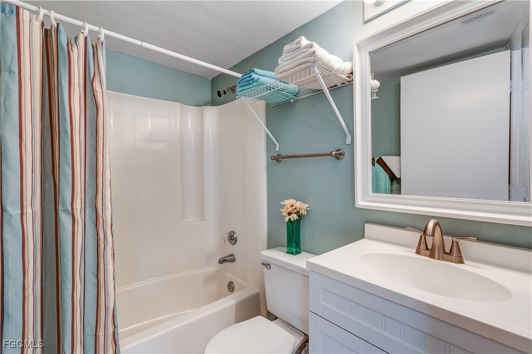 2 Bed Condominium for Sale in Fort Myers Beach, FL, $324,900 — photo 14