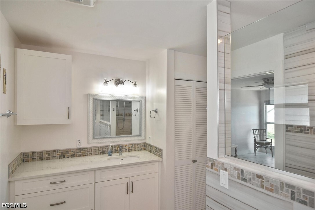 2 Bed Waterfront Home for Sale in Fort Myers, photo 14