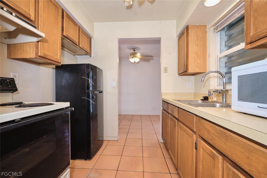 3 Bed SingleFamilyResidence for Sale in Naples, photo 14