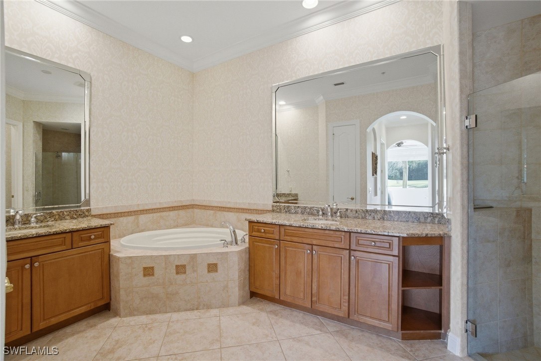 3 Bed Waterfront Home for Sale in Naples, photo 14