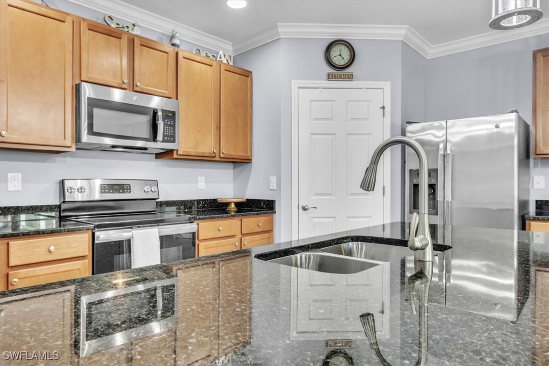 4 Bed Pool Home for Sale in Cascades, photo 14
