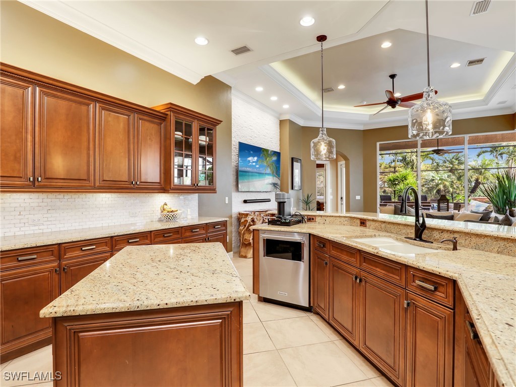 4 Bed Pool Home for Sale in Grande Estates, photo 14