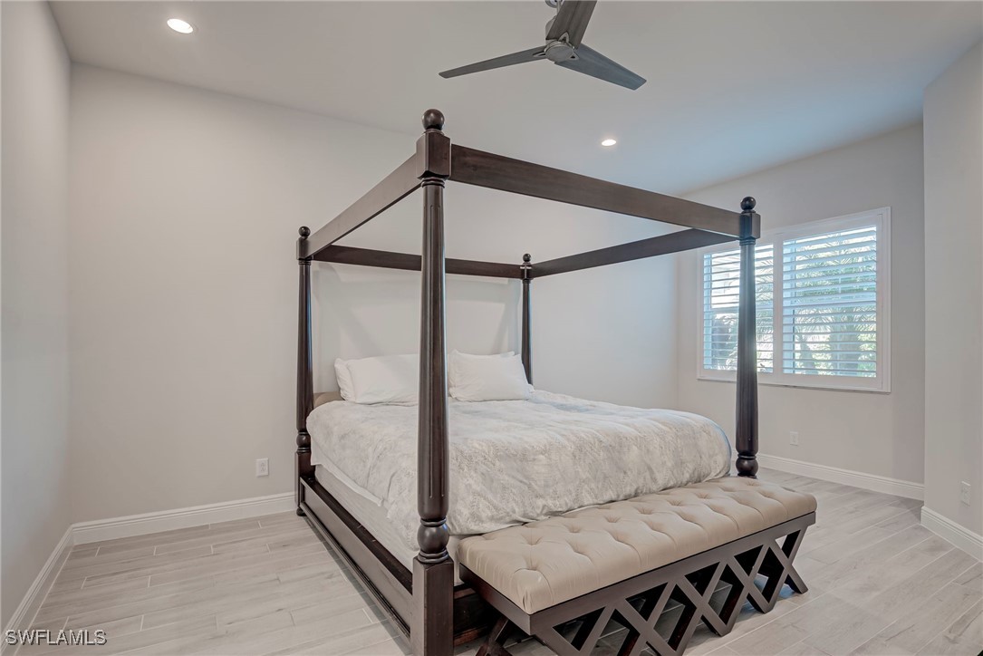2 Bed Attached for Sale in Naples, photo 14