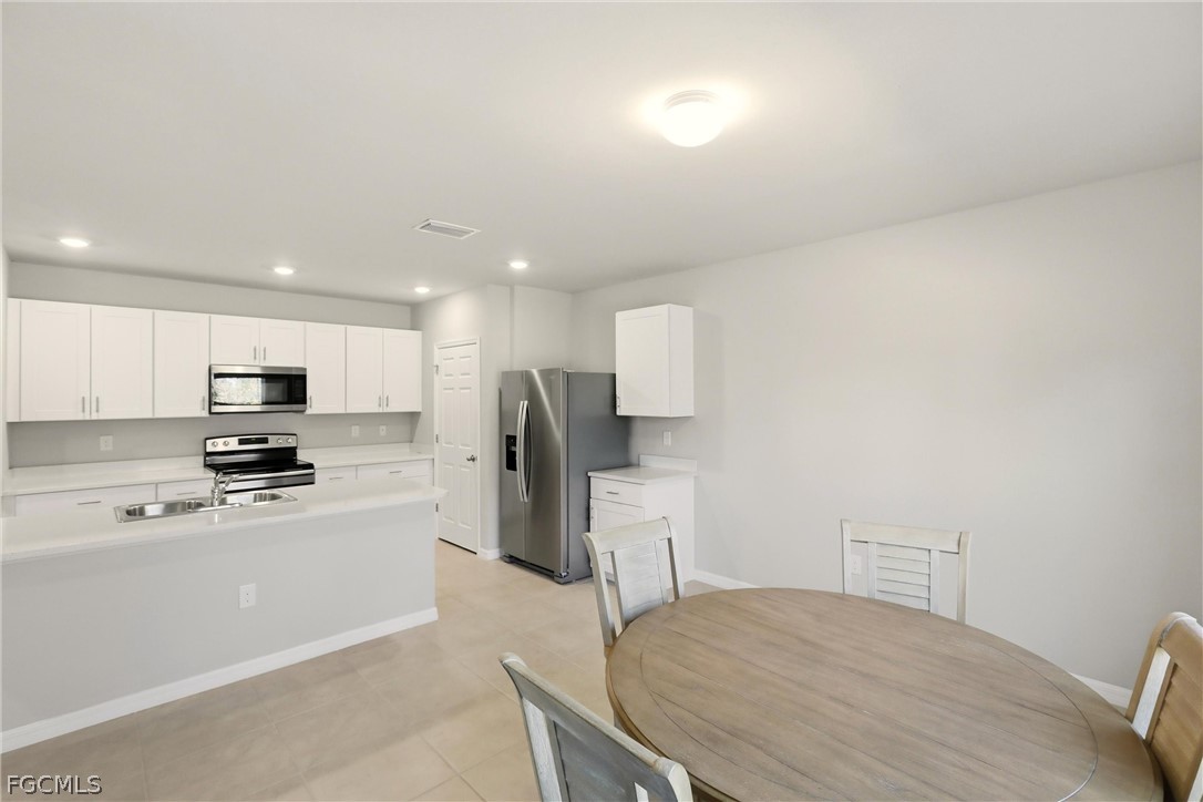 3 Bed SingleFamilyResidence for Sale in Deep Creek, FL — photo 14