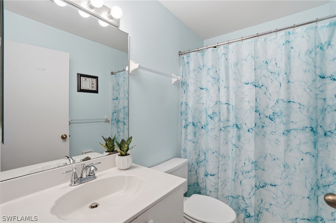 3 Bed SingleFamilyResidence for Sale in Naples, photo 14