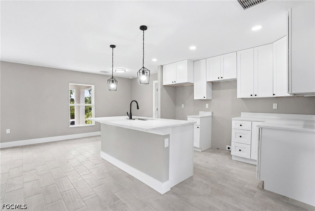 4 Bed SingleFamilyResidence for Sale in Lehigh Acres, photo 14