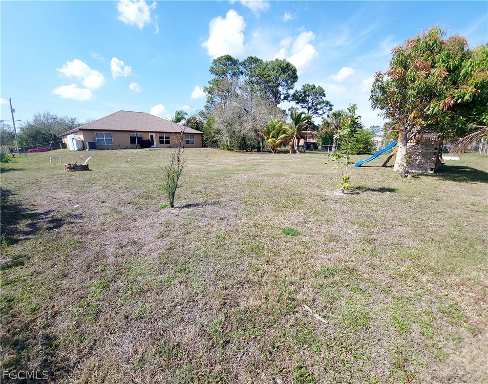 4 Bed SingleFamilyResidence for Sale in Lehigh Acres, photo 14